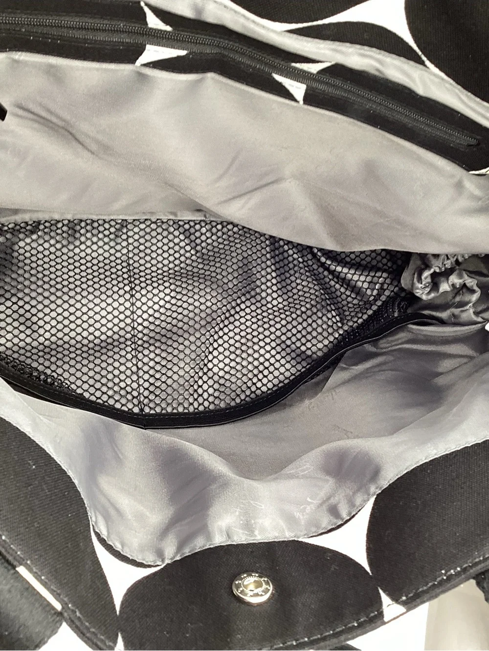 Thirty-one Suite Success Tote in Black and White Polka Dot Pattern